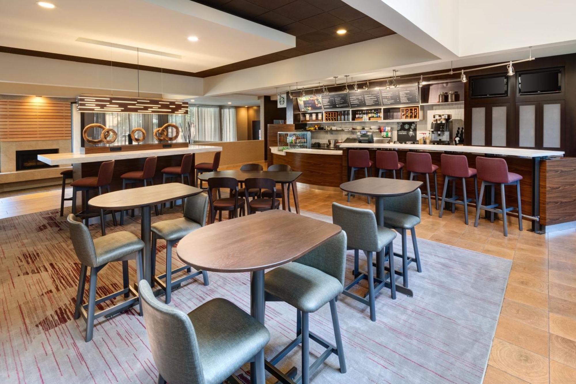 Hotel Courtyard By Marriott Atlanta Executive Park/Emory Exterior foto
