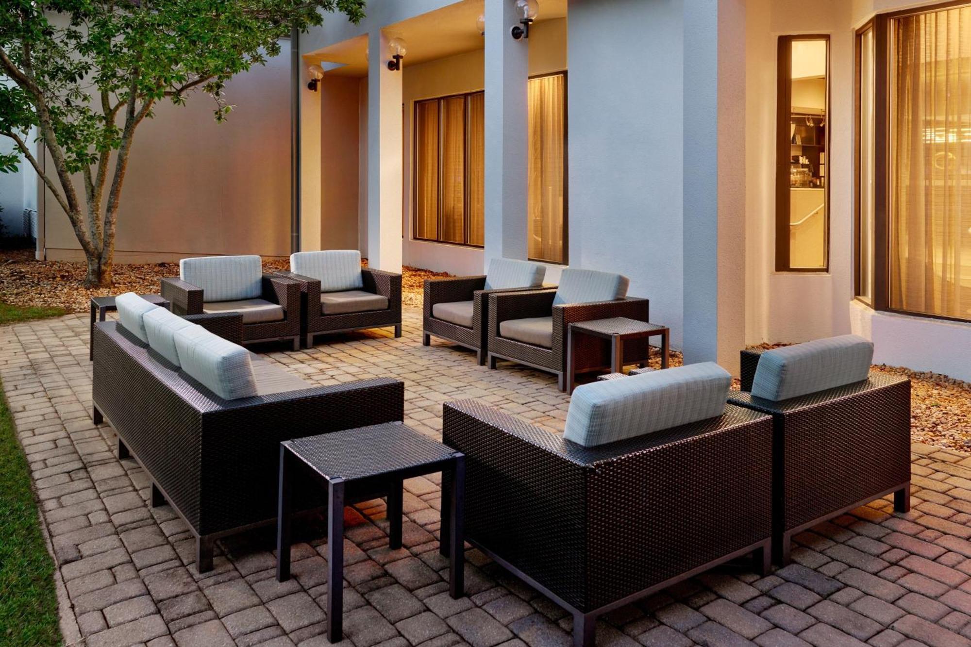 Hotel Courtyard By Marriott Atlanta Executive Park/Emory Exterior foto