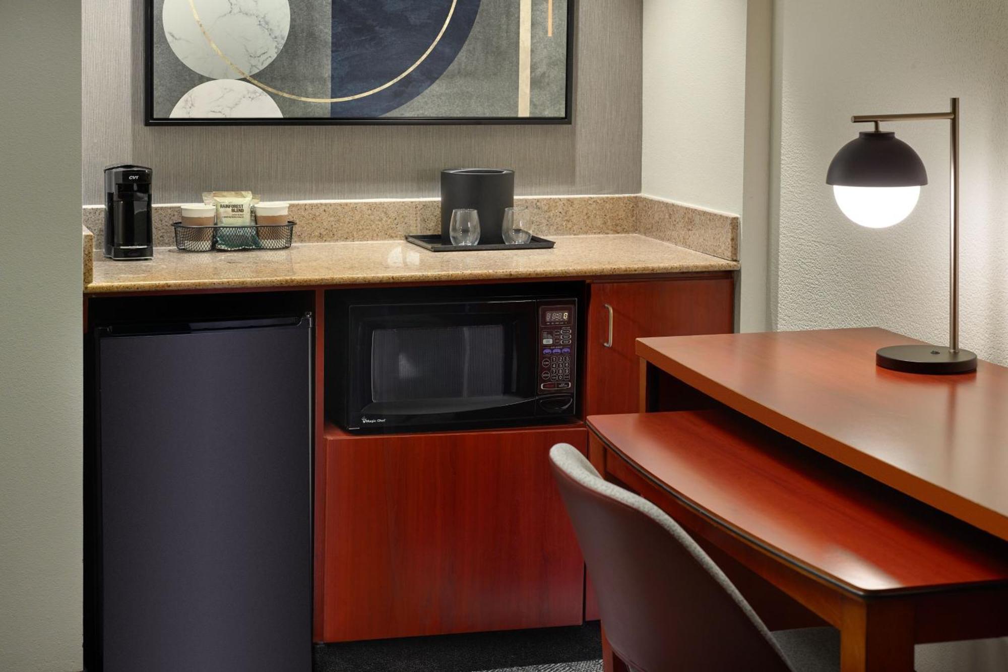 Hotel Courtyard By Marriott Atlanta Executive Park/Emory Exterior foto